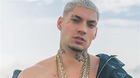 Filipe Ret O Artista Brasileiro De Rap E Trap Mais Certifica Es