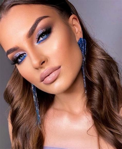 Prom Eye Makeup Blue Eye Makeup Smokey Eye Makeup Makeup Eyeliner Pink Makeup Blue Smokey