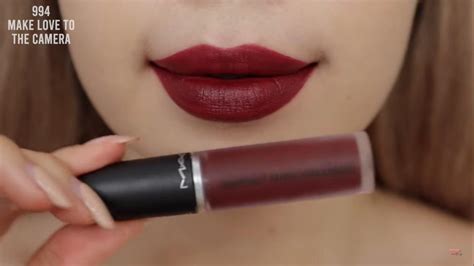 Review Son Mac Powder Kiss Liquid Lipcolour D Ng Son Hot B Ng Tay Ch T L Ng Nh Cao Ch A T Ng