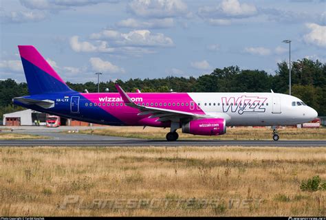 HA LYX Wizz Air Airbus A320 232 WL Photo By Yardel Koschek ID 984823