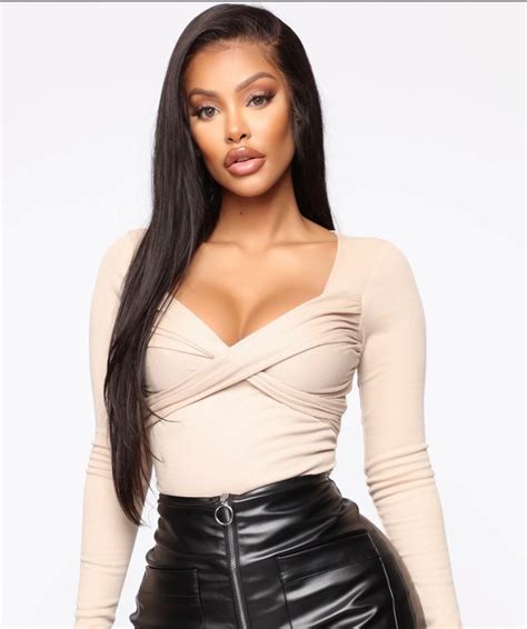 Fashionnova Twisted Nude Top Women S Fashion Tops Blouses On Carousell