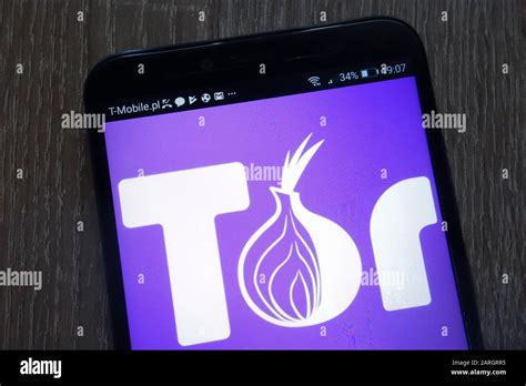 Tor logo displayed on a modern smartphone Stock Photo - Alamy