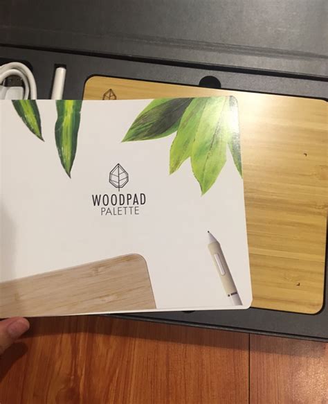 Woodpad繪圖板 電視及其他電器 電視及其他電器 串流媒體及集線器在旋轉拍賣