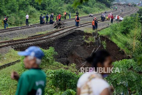 Seluruh Perjalanan Kereta Pangrango Bogor Sukabumi Dibatalkan Akibat