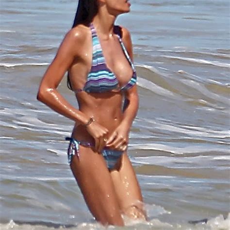 Sara Carbonero durante unas vacación en Brasil en Famosas en bikini Foto en Bekia