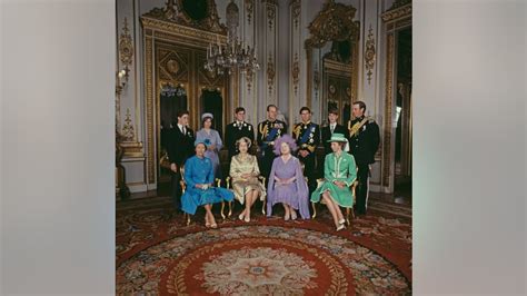 Photos: Queen Elizabeth II through the years | FOX 13 Seattle