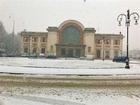 Immacolata Con Neve In Pianura Sull Emilia Occidentale Foto