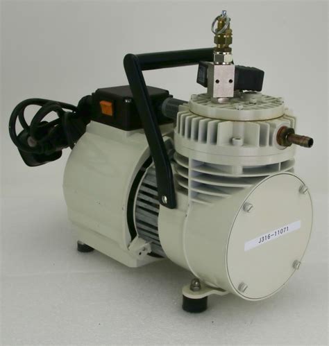 11071 KNF NEUBERGER DIAPHRAGM VACUUM PUMP PME0438 035 J316Gallery