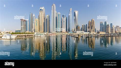 Dubai Marina and Harbour Skyline Architecture Luxury Vacation in Arabia ...