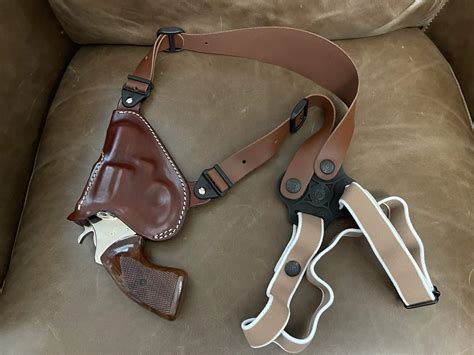 Vega Holsters Model DA-111