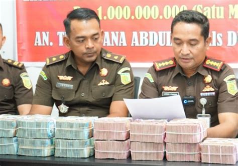 Kejari Aceh Timur Terima Dana Denda Rp1 Miliar Dari Terpidana Kasus