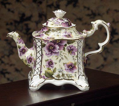 Royal Patrician Bone China 6 8 Cup Teapot Royal Pansy Chintz Pattern