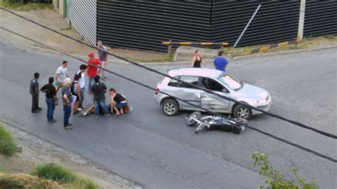 Fuerte Choque Entre Una Moto Y Un Auto Anb Agencia De Noticias