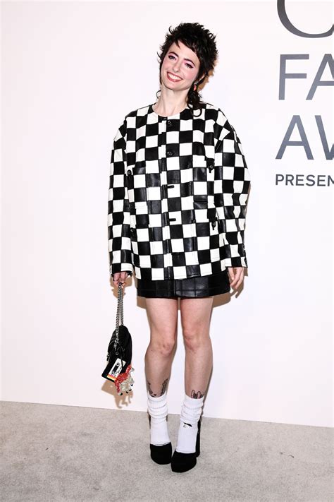 Sarah Sherman Outfits & Style Photos • CelebMafia