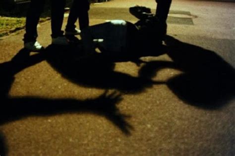 Anzio notte di Ferragosto Coppia aggredita perché gay uno dei due in