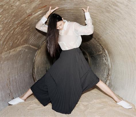 Quỳnh Anh Supermodelme chụp ảnh nude