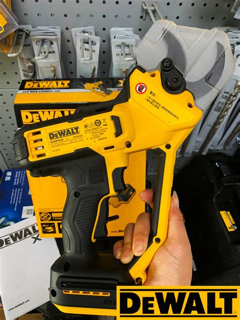 DEWALT DCMPP568 Cordless Pruner Powered Garden Tree Pruning Shears 20V ...