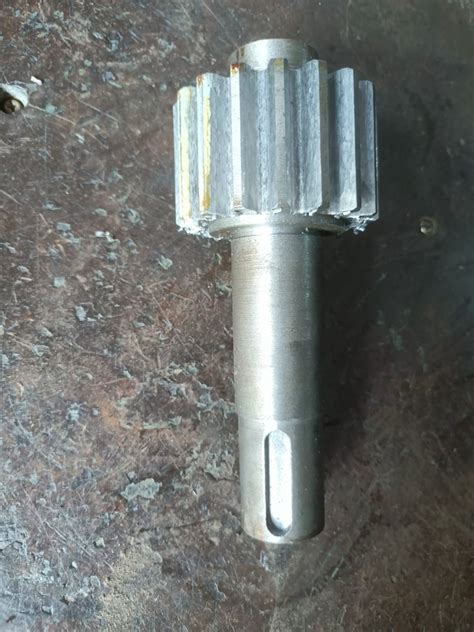 Heavy Vehicle Round Mm Mild Steel Pinion Gear Shaft For Industrial