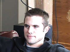 Bastidores Hot Model Poses For Camera ThisVid