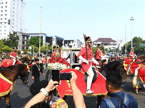 Peringatan HUT Kemerdekaan Ke 78 Indonesia Dimeriahkan Kirab Budaya