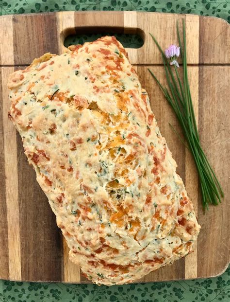 Savory Moments Sharp Cheddar And Chive Quick Bread