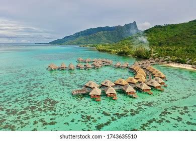 Overwater Bungalows Moorea French Polynesia Stock Photo 1743635510 | Shutterstock