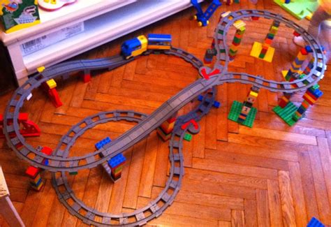 Детская площадка: Железная дорога LEGO (варианты)