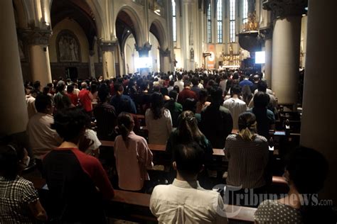 Misa Malam Natal Gereja Katedral Jakarta Foto Tribunnews