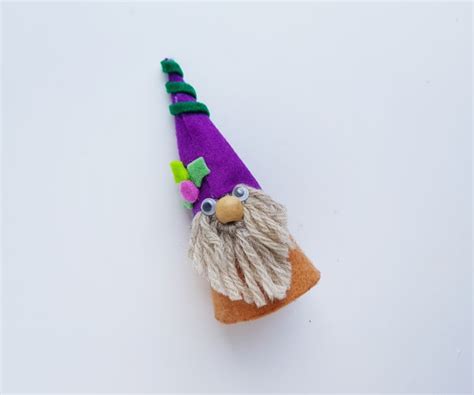 Adorable No Sew Felt Gnomes