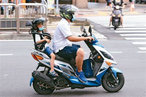 兒盟：兒童機車安全椅 沒人要管 生活新聞 生活 聯合新聞網