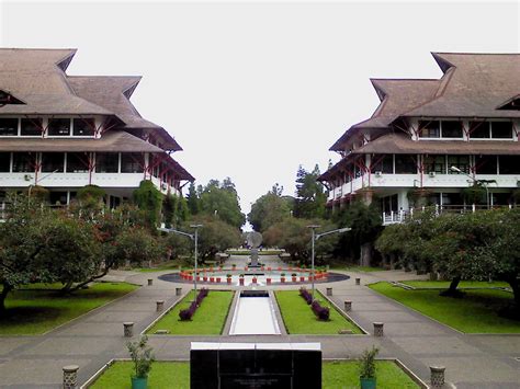 Sembilan Hal Tentang Bandung Semoga Bermanfaat