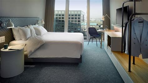 Modern rooms at Zurich Airport | Family rooms | Sleeper Sofa