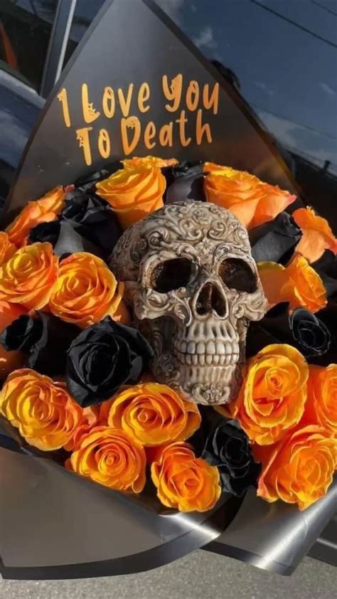 Halloween flower bouquet | Halloween bouquets, Halloween flowers ...