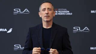 S Isme Au Maroc Gad Elmaleh D Voile La Date Et Le Casting De Son