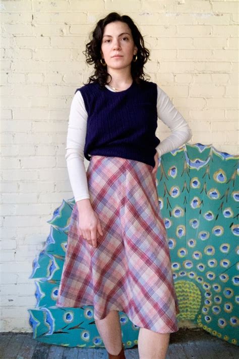 1970s Vintage Pink Plaid Wool Skirt Preppy High Waist Skirt Size