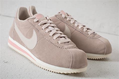 Nike Classic Cortez Suede Wmns Desert Sand Desert Sand In Natural Lyst