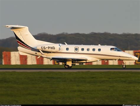 Cs Phd Netjets Europe Embraer Emb Phenom Photo By Bradley