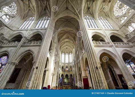 Cathedral Of Senlis, Interior Stock Image - Image of interior, indoor ...