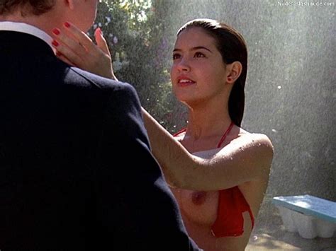 Phoebe Cates Topless In Fast Times At Ridgemont High Photo Nude 41958