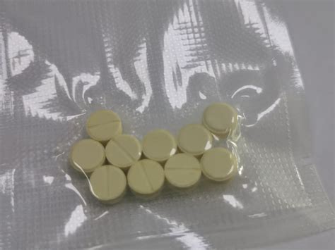 40 мг GS-441524 Таблетки Пероральная форма Для кошек FIP Cure CAS ...