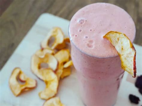 Prepara Este Licuado De Manzana Y Avena Para Desinflamar El Vientre