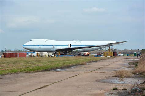 NASA's shuttle-ferrying jet dismantled for move to Space Center Houston ...