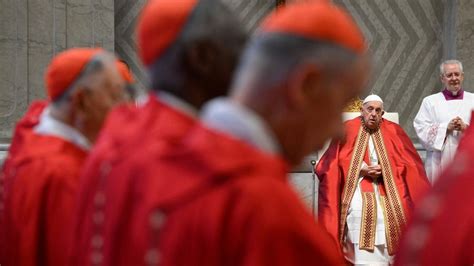 Dom Rui Val Rio Recebe P Lio Das M Os Do Papa Francisco