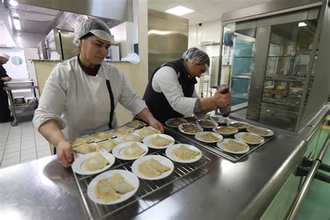 Moselle Grâce à la cuisine centrale de Boulay Moselle les écoliers