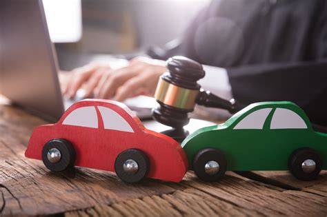 average car accident lawyer fees   expect  pay