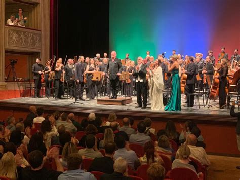 Andrea Colombini E L Orchestra Filarmonica Di Lucca Trionfano Il 3