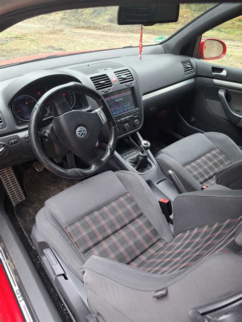 Sprzedam Piekne Gti Klimatronik Szyberdach Alu Zam Na Polo Golf6