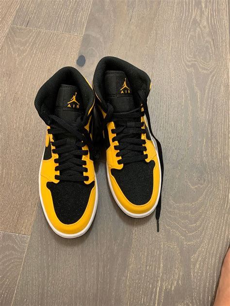 Nike Air Jordan 1 Mid Black/Yellow | Grailed