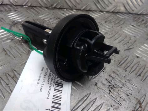 BOUCHON RESERVOIR A Carburant Citroen C3 2 46820586 R 129657 EUR 20