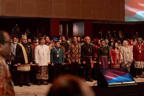 50 Tahun Perhumas Inspirasi Indonesia Untuk Maju Bersama Halaman 1